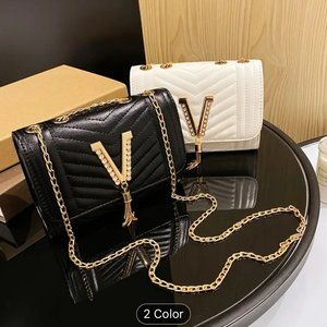 Small Square (BLACK) Hand Bag, Exquisite Hardware Decoration